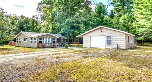 8287 W Hollyhock Ave, Baldwin, MI, 49304-8858 | Card Image