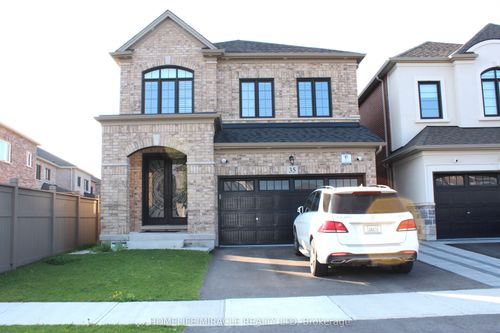 35 Merrimac Dr, Brampton, ON, L6Y6K4 | Card Image