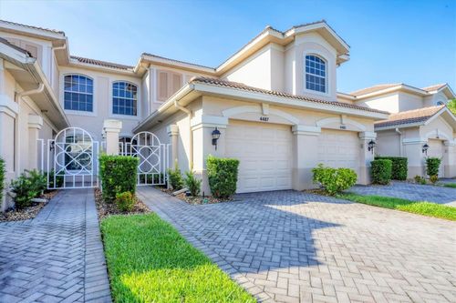 2604-4487 Cinnamon Dr, SARASOTA, FL, 34238-8560 | Card Image