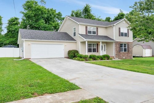 939 Wing Tip Cir, Hopkinsville, KY, 42240-8721 | Card Image