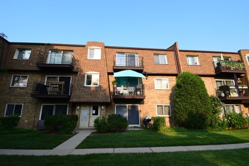 apt-3s-9467 Bay Colony Dr, Des Plaines, IL, 60016-3610 | Card Image