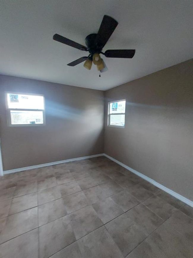 1707 W 7 Th St, Home with 3 bedrooms, 1 bathrooms and null parking in Freeport TX | Image 11