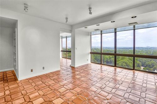 15d-147 15th St Ne, Atlanta, GA, 30309-3564 | Card Image