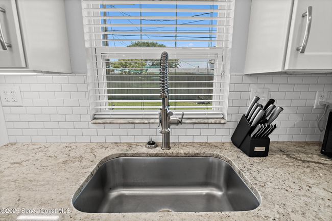 346 Cyprus Dr, House other with 3 bedrooms, 2 bathrooms and null parking in Cocoa Beach FL | Image 27