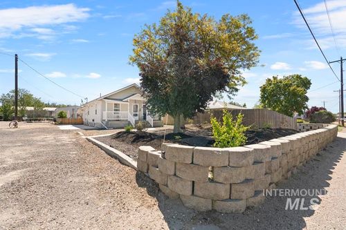508 S Whitley, Fruitland, ID, 83619 | Card Image