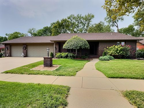 3 Tanglewood Ln, Hutchinson, KS, 67502 | Card Image