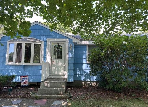 35 Wall St, Bourne, MA, 02532-3041 | Card Image