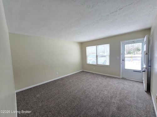 4800 Tipton Pl, Louisville, KY, 40272 | Card Image