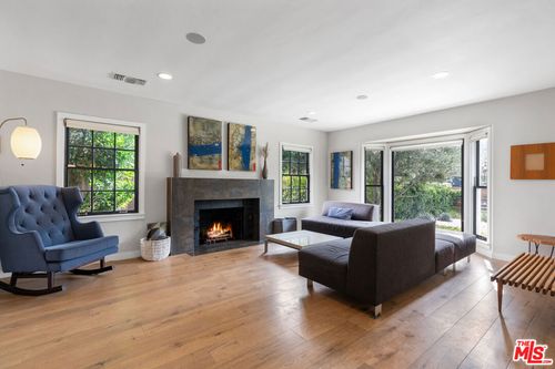 12939 Dickens St, Studio City, CA, 91604-2221 | Card Image