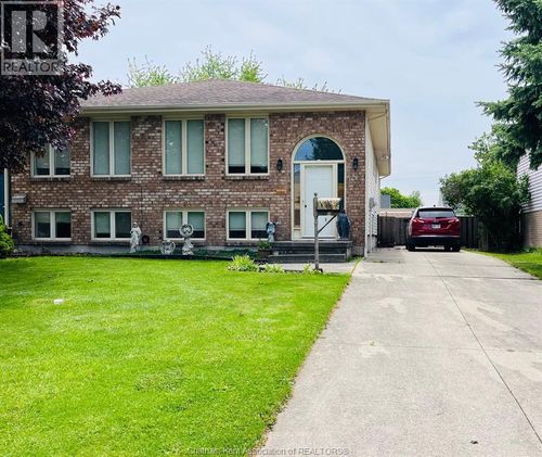 89 Bruinsma Avenue, Wallaceburg, ON, N8A5C5 | Card Image