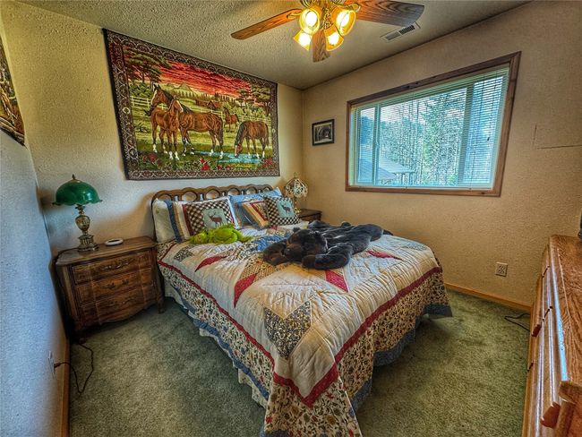 Upstairs bedroom | Image 40