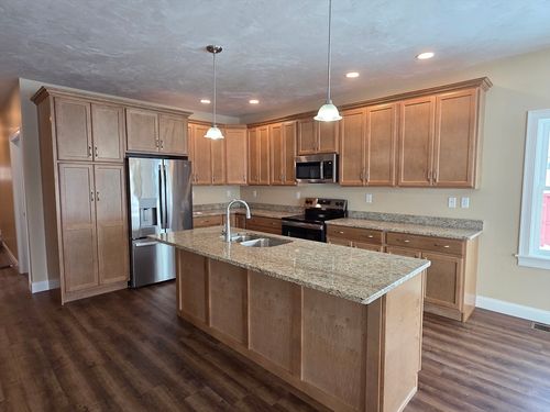 84-210 Fidelity Drive, Rutland, MA, 01543 | Card Image