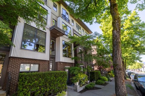 3683 Commercial St, Vancouver, BC, V5N4G1 | Card Image