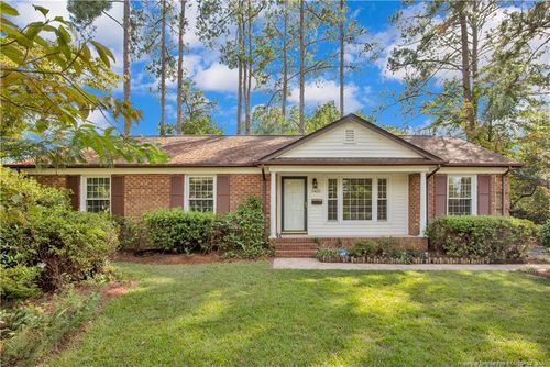 5425 Sandstone Dr, Fayetteville, NC, 28311-1246 | Card Image