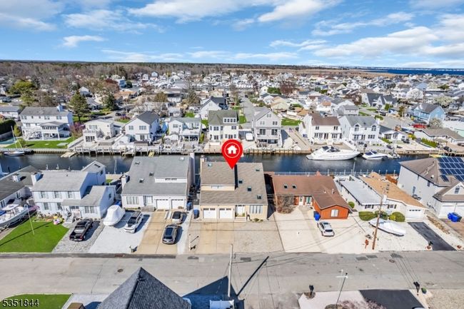 8 Bahia Ct, House other with 4 bedrooms, 3 bathrooms and null parking in Brick NJ | Image 5
