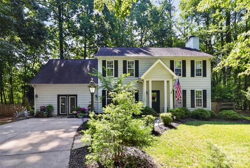 11007 Secotan Ln, Matthews, NC, 28105-1257 | Card Image