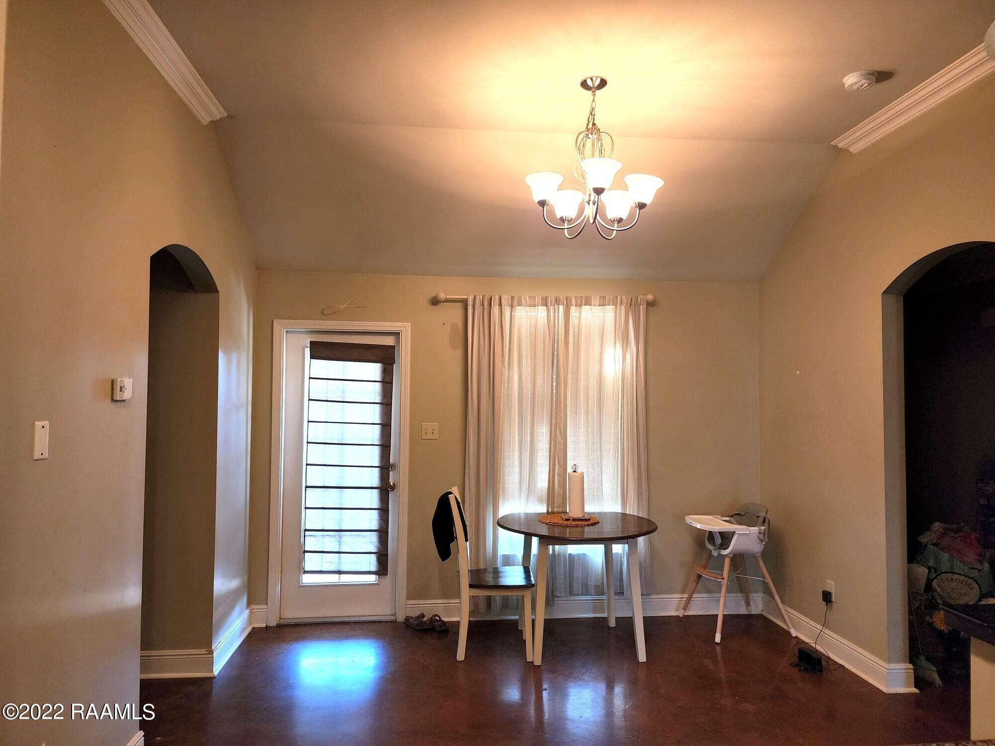 Residential Lease in Duson 5