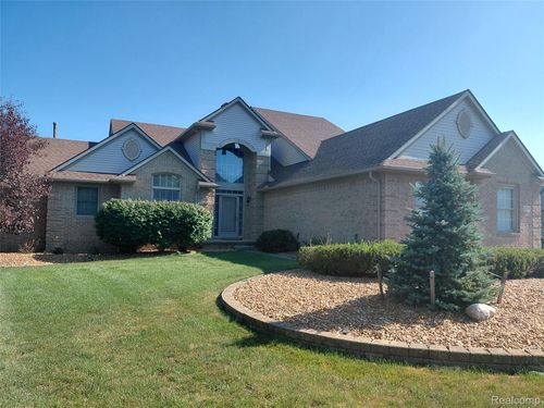 47752 River Woods Dr, Canton, MI, 48188-6202 | Card Image