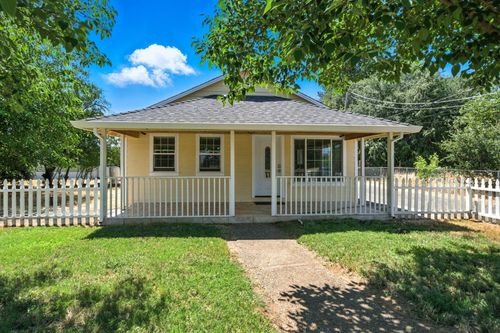 6594 Clear View Dr, Anderson, CA, 96007-9793 | Card Image