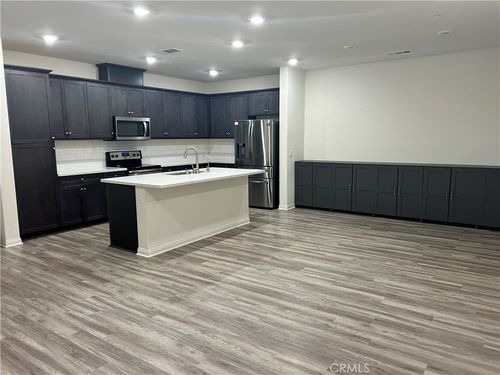 1357 Palo Verde Way, Vista, CA, 92083-7204 | Card Image