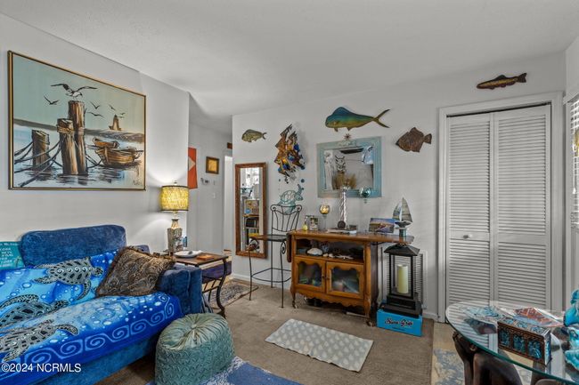 east unit | Image 19
