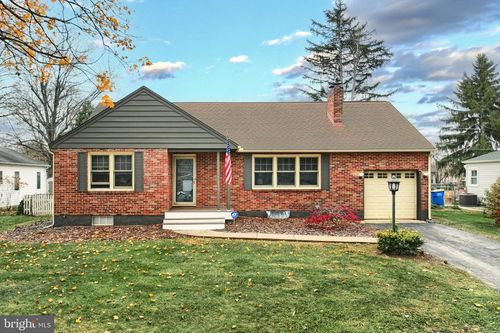 530 S Royal St, York, PA, 17402-3524 | Card Image