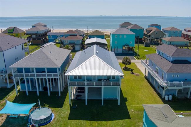 1981 Avenue I, House other with 4 bedrooms, 2 bathrooms and null parking in Crystal Beach TX | Image 35