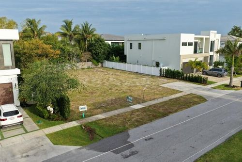 1001 Ne 3rd Ave, Boca Raton, FL, 33432-2735 | Card Image