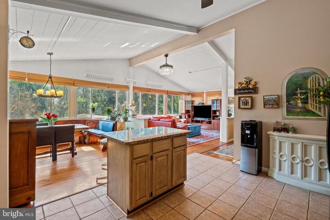 13504 Darnestown Rd, House other with 3 bedrooms, 5 bathrooms and null parking in GAITHERSBURG MD | Image 9