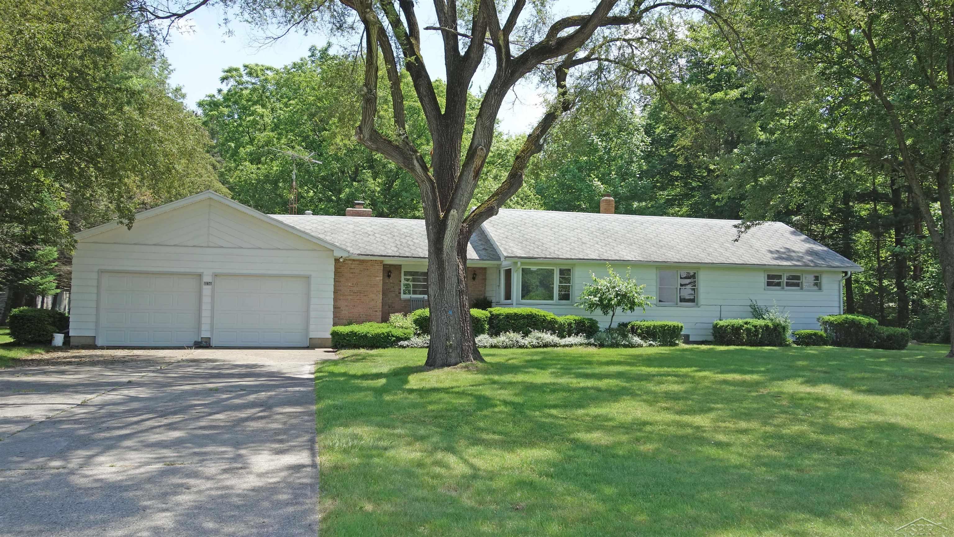 Graham Rd, Saint Charles, MI 48655