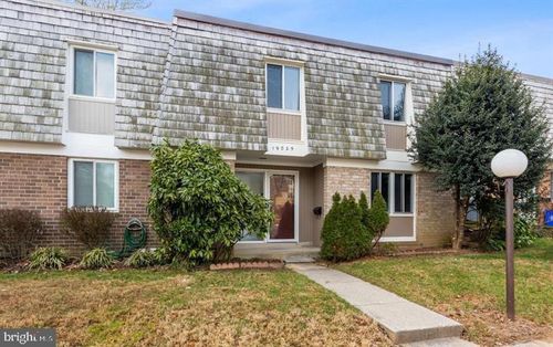 19025 Canadian Ct, MONTGOMERY VILLAGE, MD, 20886-3938 | Card Image