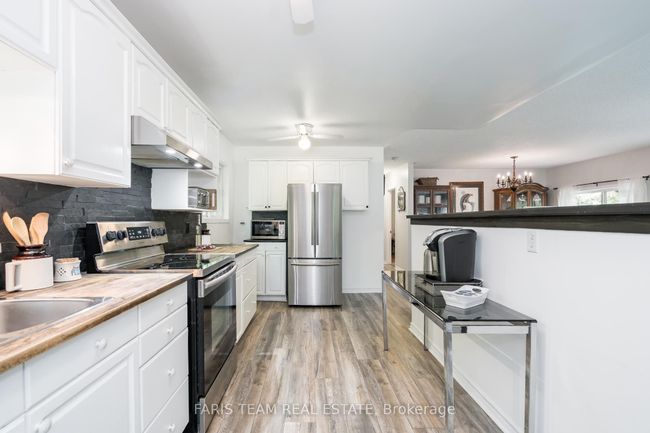 1474 Champlain Rd, House other with 3 bedrooms, 2 bathrooms and 4 parking in Tiny ON | Image 6
