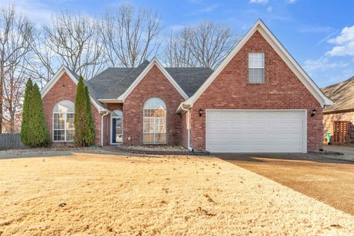 95 Oakland Woods Cv, Oakland, TN, 38060 | Card Image