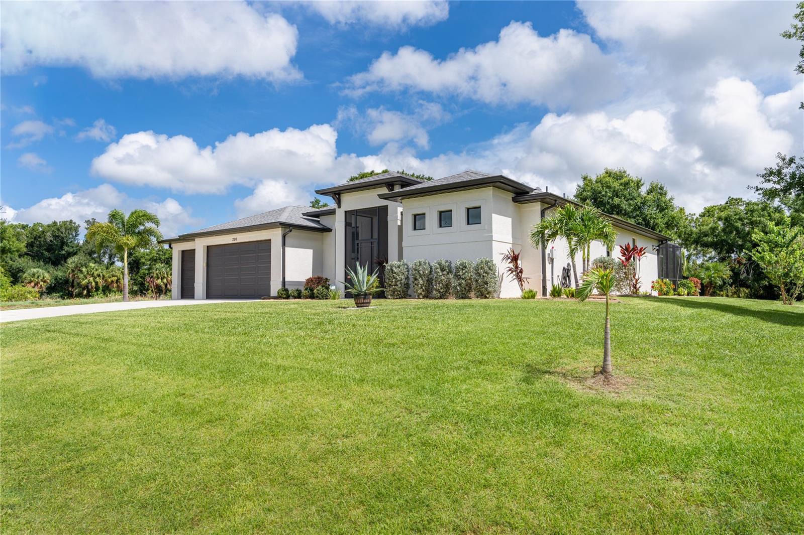 Baytree Dr, Rotonda West, FL 33947