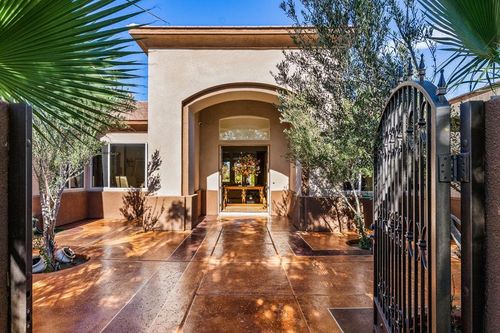 18 Calais Cir, Rancho Mirage, CA, 92270-2753 | Card Image
