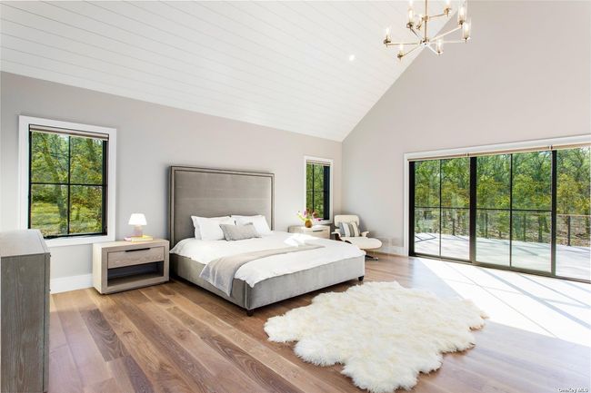 Easy access to expansive decks | Image 11