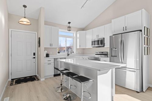 2350 Downing Ave, Shakopee, MN, 55379-4522 | Card Image