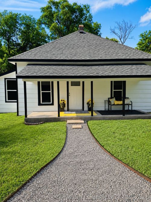 3827 Boatmans Cir, Pryor, OK, 74361-2651 | Card Image