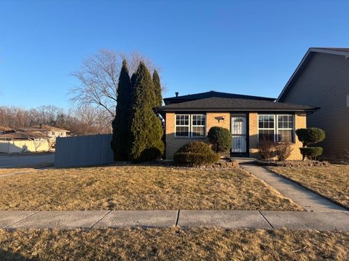 18143 Idlewild Dr, Country Club Hills, IL, 60478-5177 | Card Image