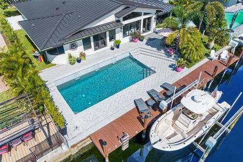 440 Se 7th Ave, Pompano Beach, FL, 33060-8048 | Card Image