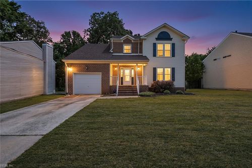 113 Foxworth Cir, Suffolk, VA, 23434-8021 | Card Image