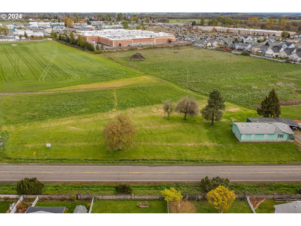 Land in Albany 4