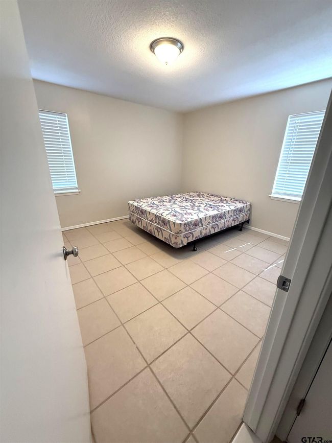 13675 Maple Dr, House other with 3 bedrooms, 2 bathrooms and null parking in Tyler TX | Image 18