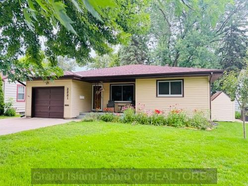 2221 W Charles Street, Grand Island, NE, 68803 | Card Image