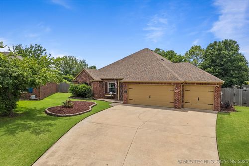 14908 88th St, Owasso, OK, 74055-4800 | Card Image
