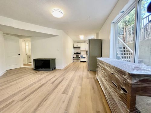 1695X 84 Avenue, Surrey, BC, V4N4V3 | Card Image
