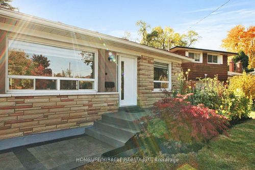 32 Araman Dr, Scarborough, ON, M1T2P6 | Card Image