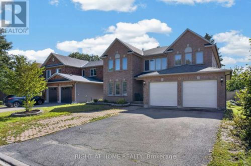 12 Baslaw Dr, Ottawa, ON, K1G5J8 | Card Image