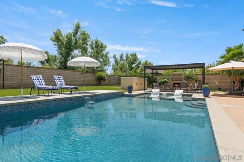 2340 Douglaston Gln, Escondido, CA, 92026-1413 | Card Image