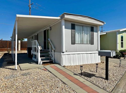 7 Geneseo St, Oakley, CA, 94561-3353 | Card Image